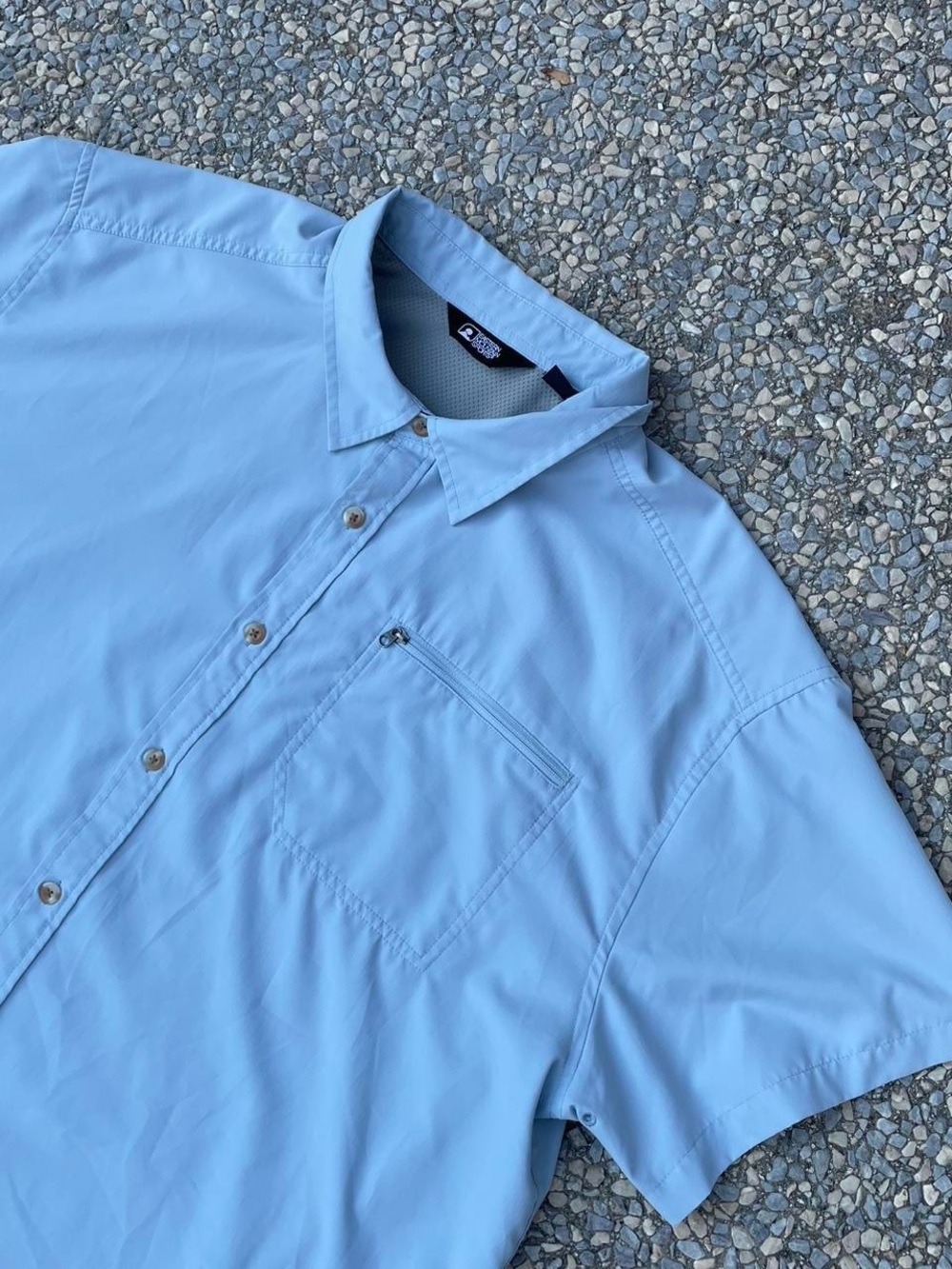 EMS Men's Light Blue Short-Sleeve Button-Down Outdoor Vented Shirt